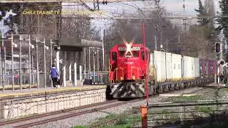 (CHILE) TRENES DE CARGA DE FEPASA PASANDO POR ESTACION GRANEROS.