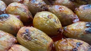 محشي البصل باللحم المفروم على الطريقة التركية ( les oignons farcis à la viande haché)💯🤤👍🏽🔔🌹
