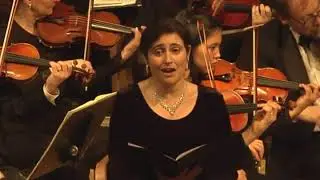 Sharon Abreu Sings 