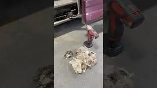 In Floor wheelchair ramp broken #blvd #wheelchairvan #braunability #vmi #broken