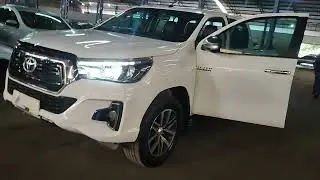 LEIL&Otilde;ES ALBINO &ndash; I/TOYOTA HILUX CDSRXA4FD 17/17 BRANCA DIESEL. Financiamos ligue (17) 3211-8650.