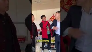 混蛋哥哥为了还D债竟将妹妹M给老N人换取大额C礼 混蛋哥哥为了还D债竟将妹妹M给老N人换取大额C礼#律师事务所 #法律咨询 #彩礼   抖音