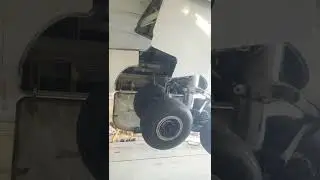 Airbus A330 main landing gear retraction test