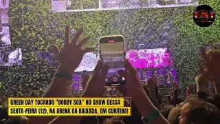 Green Day tocando 