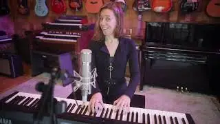 Jessica Smucker performing 