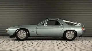 PORSCHE 928S 【Diecast Model 1/43】 NZG