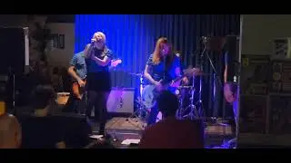 Juliette Seizure & the Tremor-Dolls @ The Golden Wattle 05/11/2022