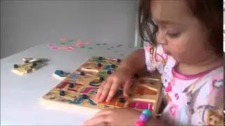 Ghili armando un puzzle del alef-beit