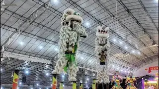 [4K] Food & Culture: Geylang Bazaar Ramly Burger + Kuan Feng Art Centre Lion Dance at Paya Lebar