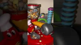 Satisfying ⭐️🍒⭐️to play my Mr Jelly Bean Dispenser 🫘 ⭐️💥with Smartiesmini #ASMR #shorts