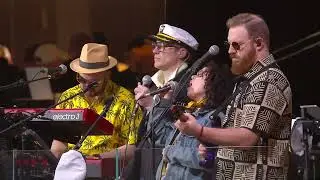 Minute By Minute (LIVE from PPG Paints Arena) - Yacht Rocket