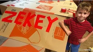 Let&rsquo;s Build A Nerf War Box Fort !!!