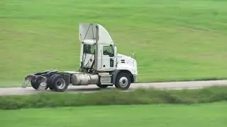 White Semi bobtail truck in Willard, Ohio