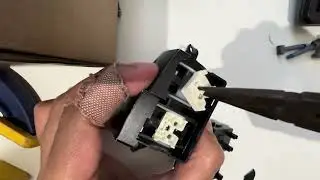 R32 GTR Fog light and demister switch reassembly