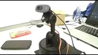 Movimenta&ccedil;&atilde;o dos Servo Motores para Seguimento de Face