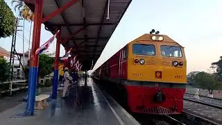 GEA4527 รถธรรมดาที่ 202 พิษณุโลก - กรุงเทพ จอด บางมูลนาก เวลา 07.39 ตามเวลา