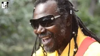 LEVI ROOTS - 'Reggae Reggae Sauce' - (Acoustic Session) LF8 Music