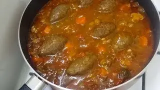 أقراص الكبة المقلية والمطبوخة بصلصة البندورة