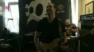 Hollow Illusion- How to Play Rock N' Roll In London!