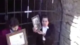 Las hermanas del Baptisterio.