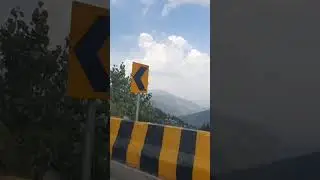 It's murree.... #nature #murree #travel #murreeroad #beautiful #murreesnow #vlog #murreehills