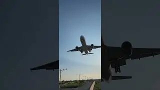 United Airlines #1828/Boeing 777-222 from Orlando, FL Landing at Chicago O'Hare.