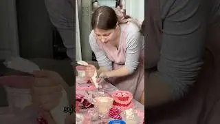 Teaching my first cake class as a pastry arts graduate and small business owner!!