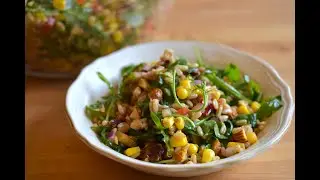 Salade d'avoine avec vinaigrette au miel charbonneux