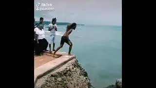 galle fort jump