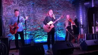 Alan Doyle, Kendal Carson, Cory Tetford perform 