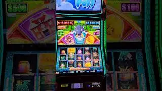 4 SYMBOL BONUS TRIGGER CURSE?! OR... 🤯💸🐺🐽👀  #casino #slots #lasvegas