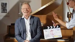Zdravotn&iacute; klaun slav&iacute; 20 let: zakladatel Gary Edwards přeje k narozenin&aacute;m