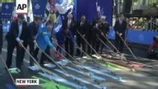 Spike Lee puts Finishing Touches on Marathon Finish Line