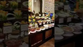 Lal Qila buffet dinner #lalqila #buffet #food #karachi #short #shortvideo #karachifood