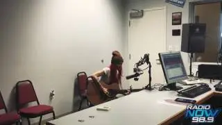 Lights Acoustic Performance of 'Giants'