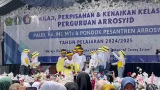 Minion banana song dance Kk Hana and friends