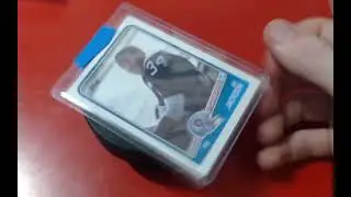 Recaping The Bo Jackson Rookie we recieved from @EpiphanyCardCollector  last Xmas. BOOM, What a card