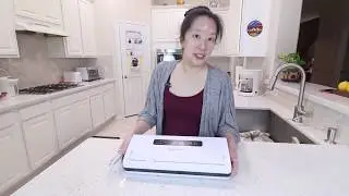 Amazon Basics Vacuum Food Sealer