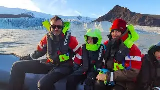 Fjalls&aacute;rl&oacute;n Iceberg Boat Tour on a Windy Day.