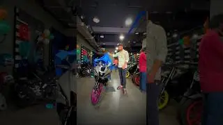 Yamaha R15 V4 Vivid Magenta Metallic Colour #shorts #trending #bike #ytshorts