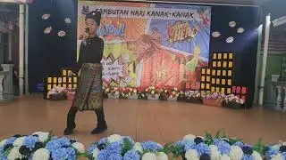 PERSEMBAHAN SOLO : UMPAN JINAK DI AIR TENANG