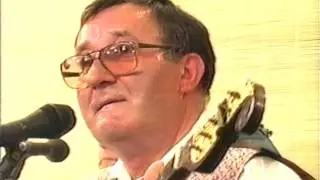 Kikindai Betyárok - Esik eső sáros lett a nagy utca, Lemegyek a pince fenekére, Lassan kocsis