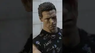 Hot Toys Terminator T-800 Tech Noir MMS136