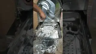 Manual  Coconut  Slicer