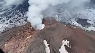 Video of the summit crater of Shishaldin volcano on August 17, 2025