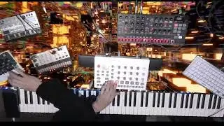 keyboard + ELEKTRON MODEL SAMPLES ,UNO SYNTH PRO X ,CRAFTH SYNTH 2.0 ,KORG VOLCA KEYS, SET SAMULEE