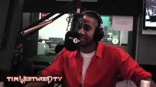 Omarion talking to the ladies - Westwood