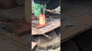 Inside the factory Extreme Heat Forging: Making Bearings from Glowing Iron #process #machine