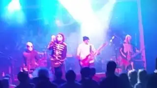 Hostile Breed Live. Presenting Krank Amps