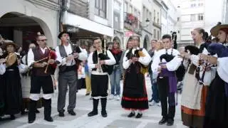Gaita Gallega...Bagpipes Fiestas de Noia Spain 2015 OS SALGUEIRIÑOS